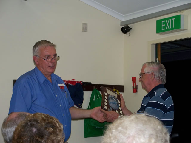 Norm Rawlings receives CEO trophy