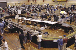 The NZR 9mm layout (O gauge) at the Christchurch train show. - 2008